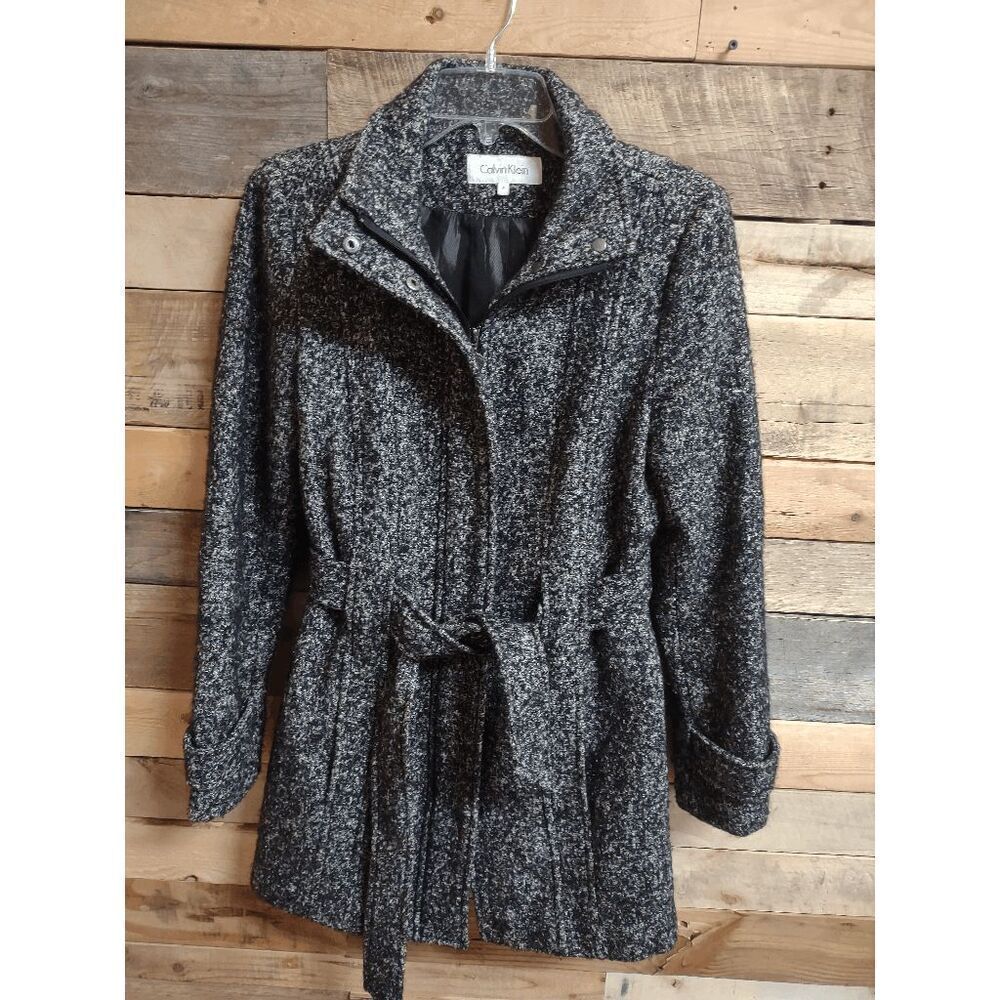 Calvin Klein Women's Size 4 Wool Blend Coat with Belt